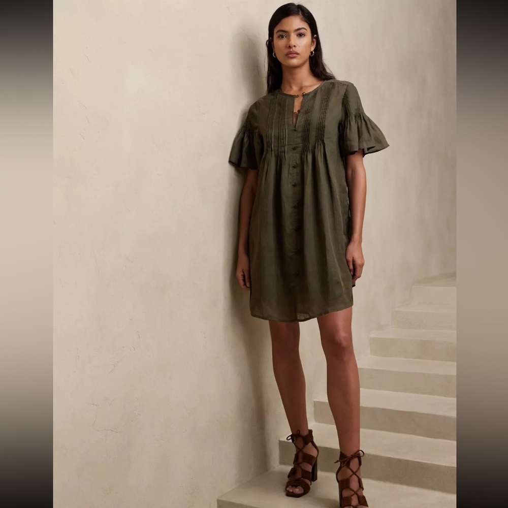 Banana Republic Pintuck Dress